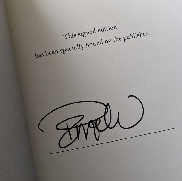 Love Pamela - Pamela Anderson SIGNED first edition - Picture 2 of 2